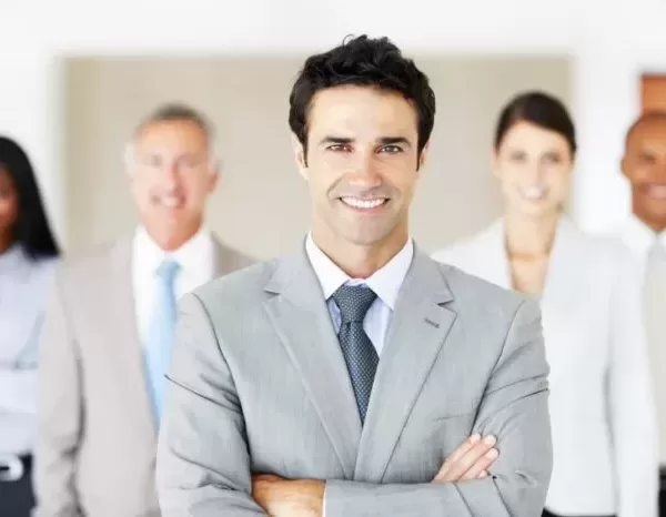 ventajas y desventajas del liderazgo carismatico